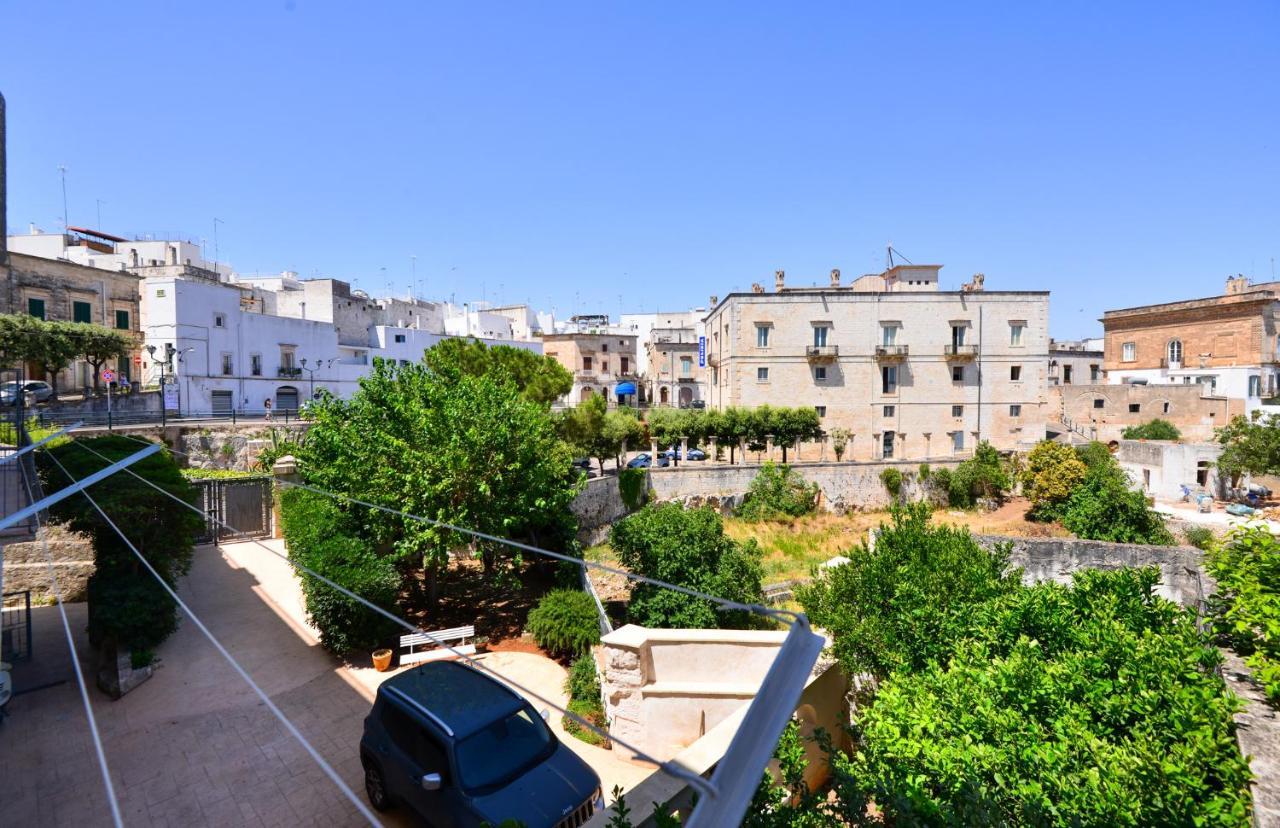 Palazzo Greco - Luxury Apartments With Sea-View Ostuni Exteriér fotografie